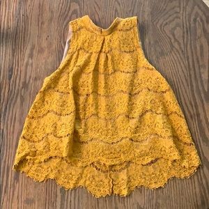 Women’s sleeveless lace top